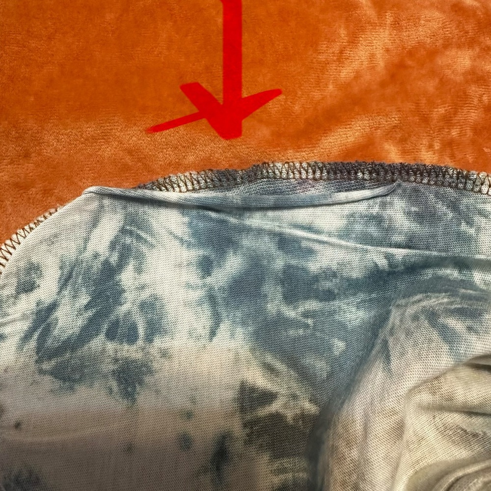 Aeropostale women’s jogger set tie dye - Blue, Green, and Brown - Picture 6 of 7